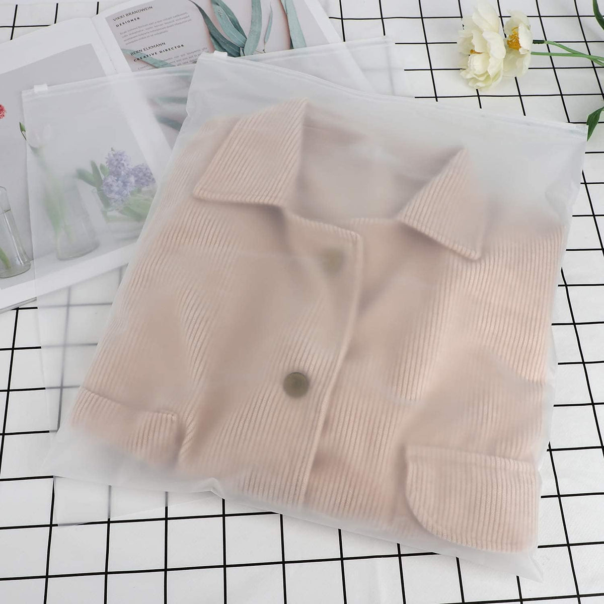 Ploy Frosted Zipper Bags for Clothes, 50pcs 14x16 inch Clear Plastic Bags for Clothes, T Shirt, Swimsuit, for Clothing Packaging, Shipping, Mailing, for Small Business